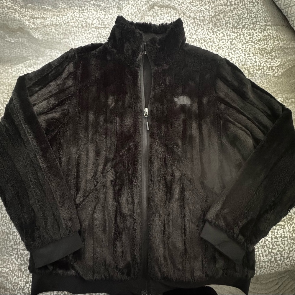 The NorthFace Brand women’s Black Fleece FAUX FUR Performance Jacket